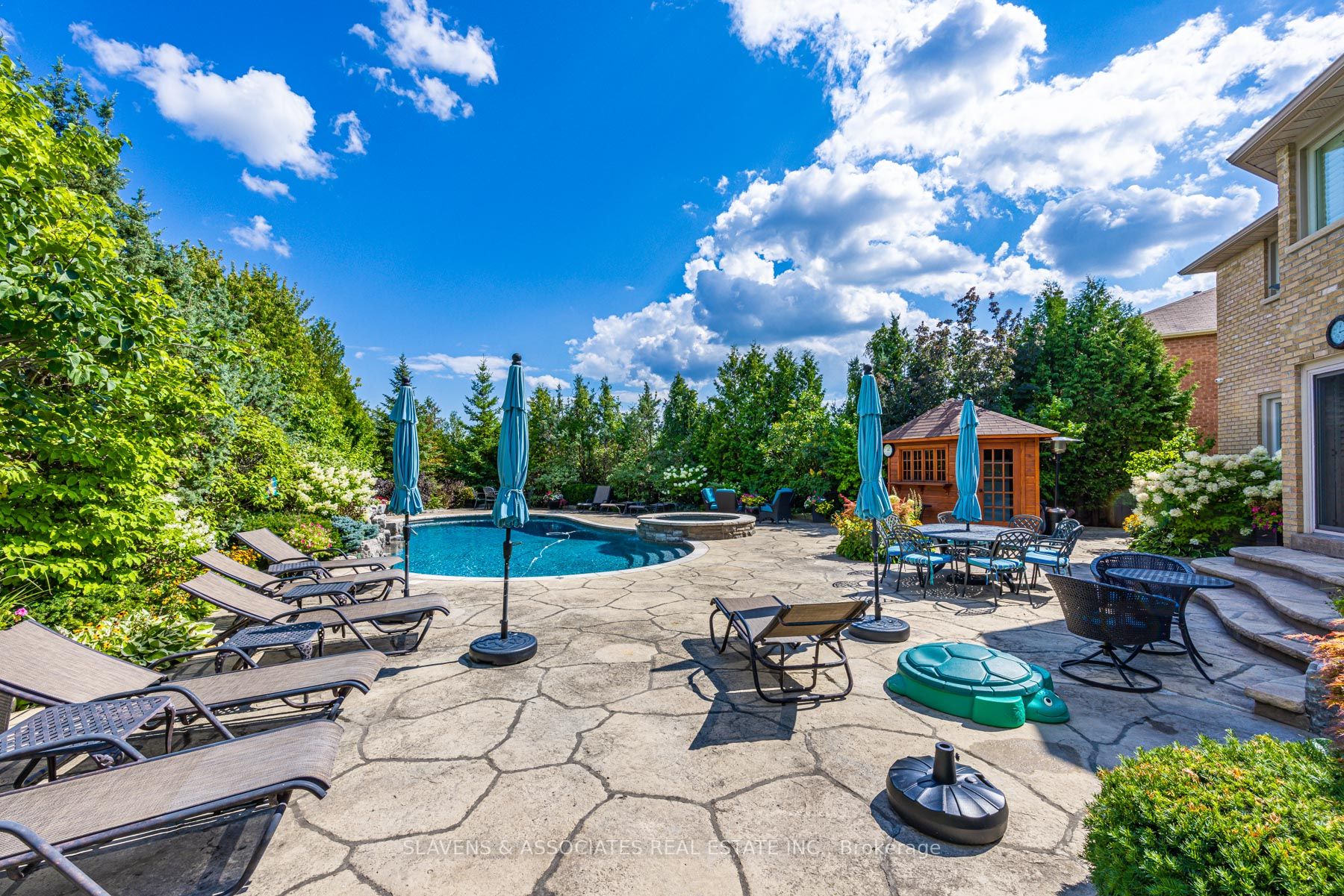 23 Parsons Crt