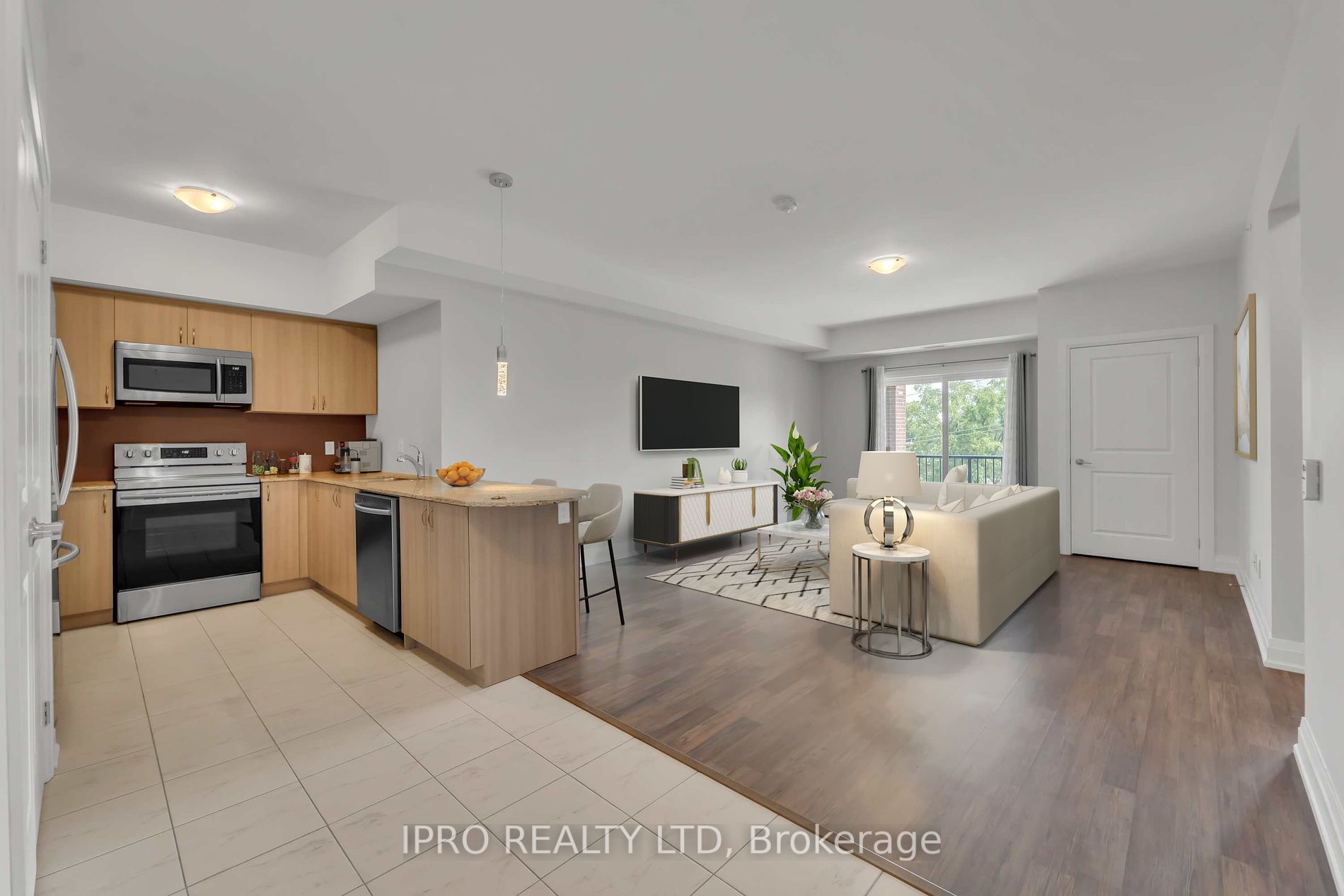 161 Wellington St E, #308