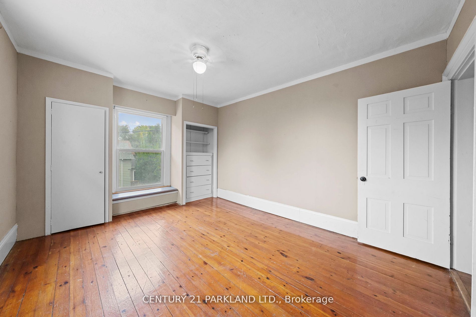 75 Main St S