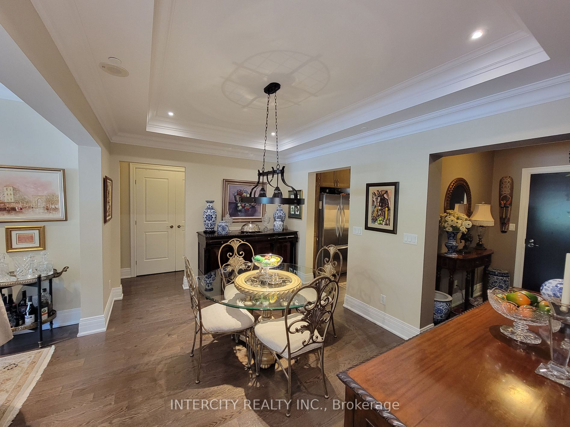 80 Burns Blvd, #235