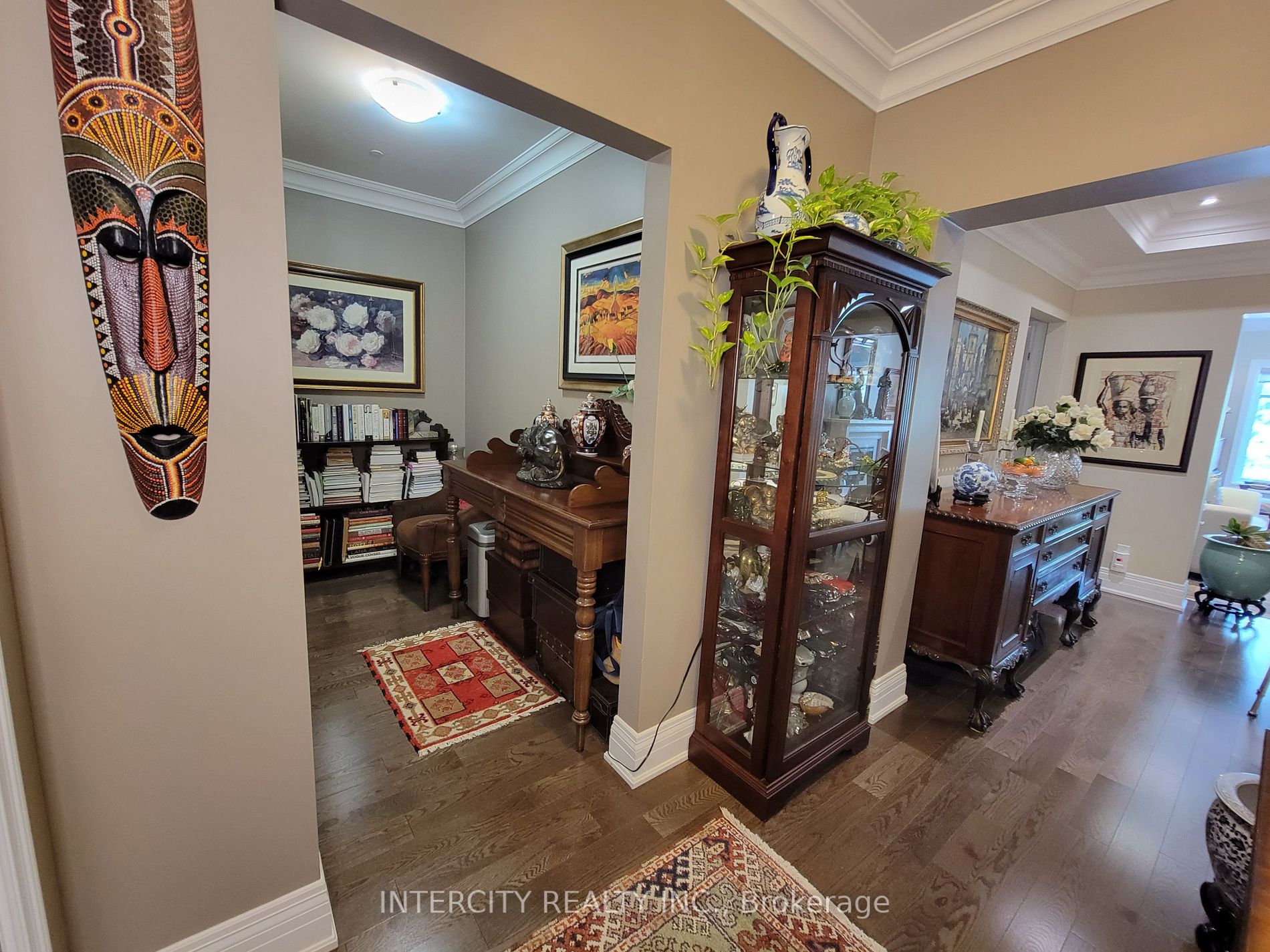 80 Burns Blvd, #235