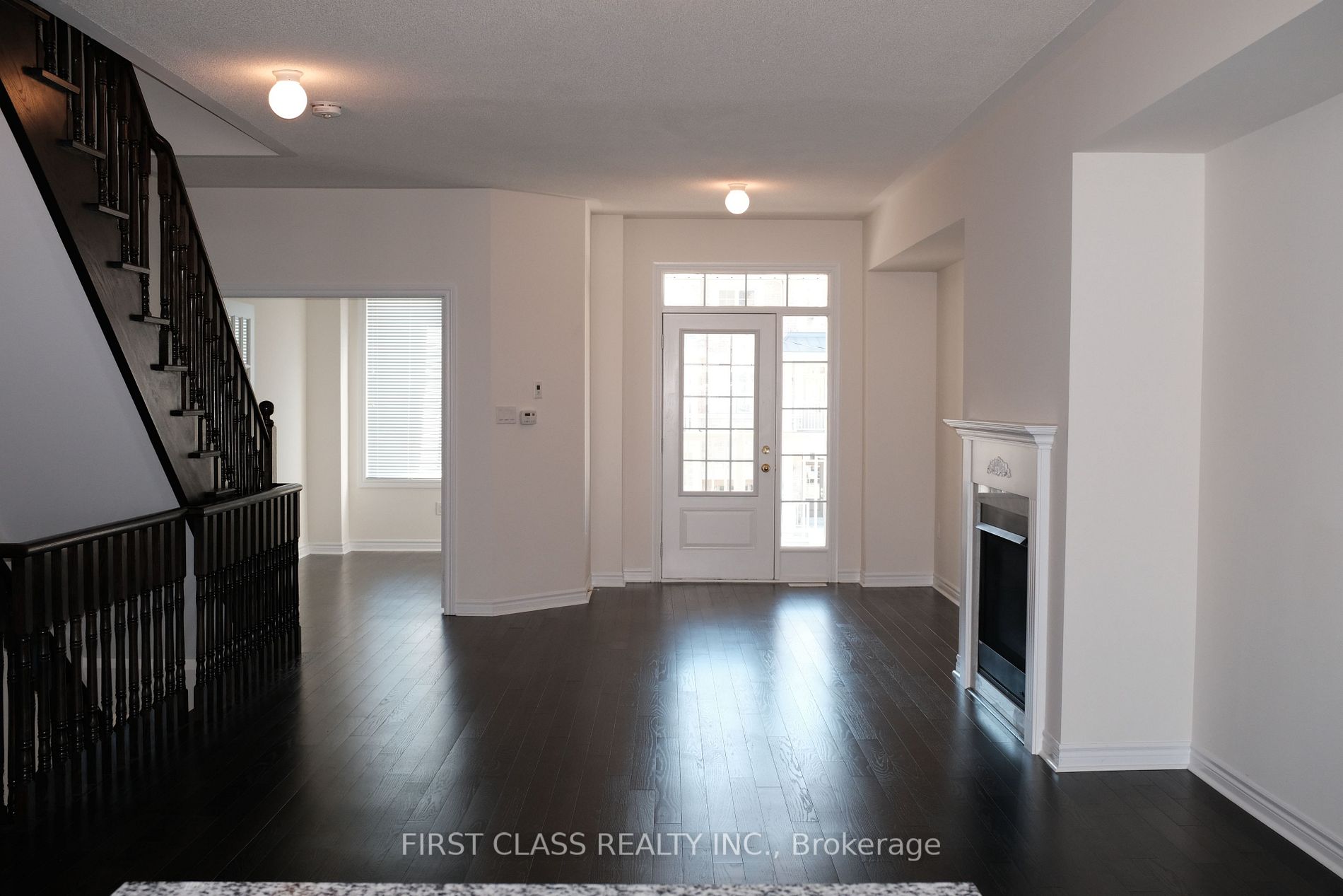 19 Farooq Blvd