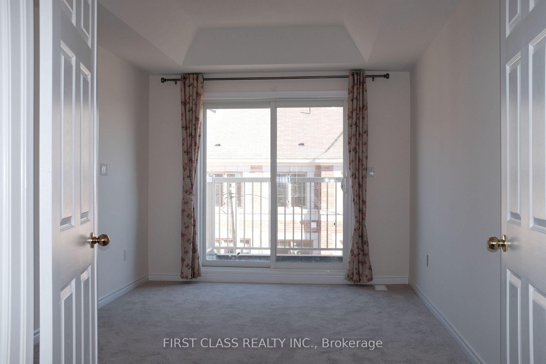 19 Farooq Blvd