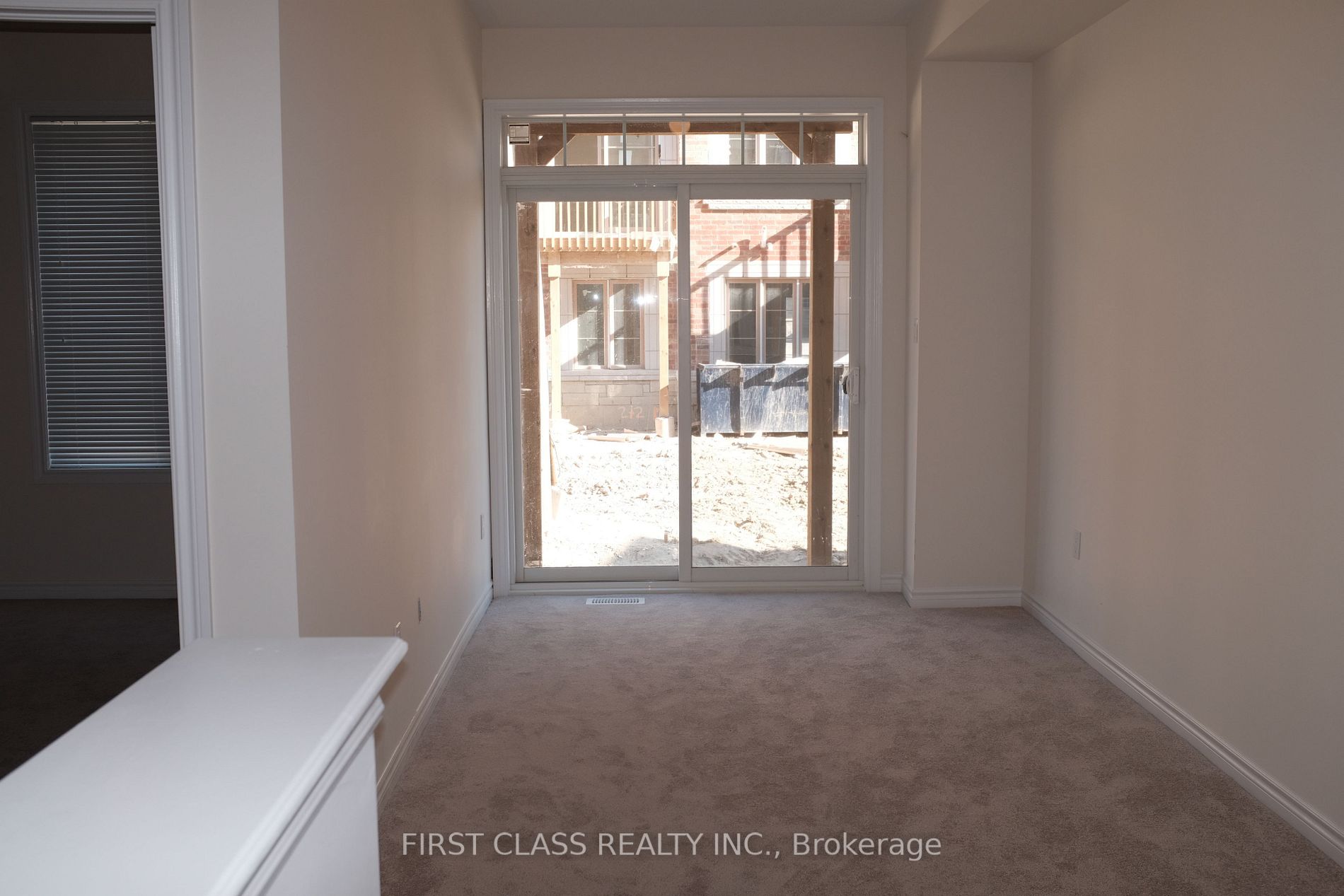 19 Farooq Blvd