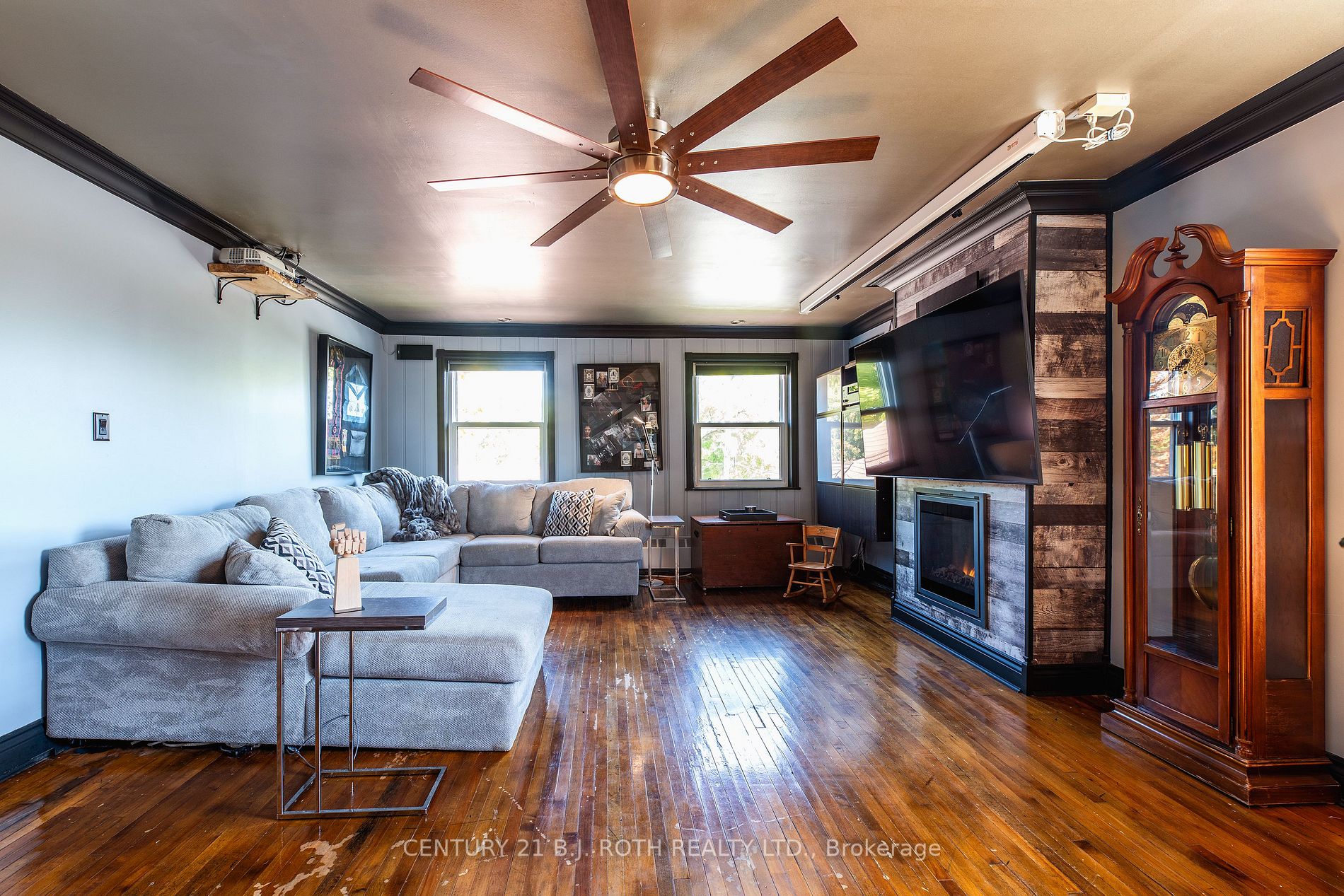 57 Hurd St