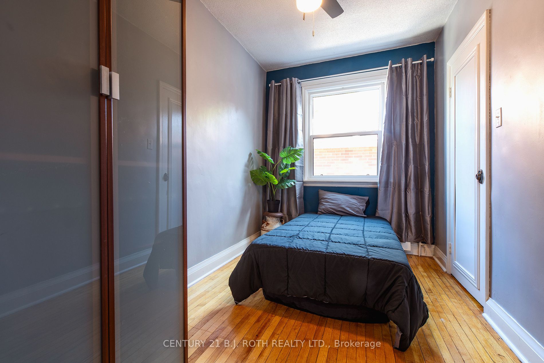 57 Hurd St