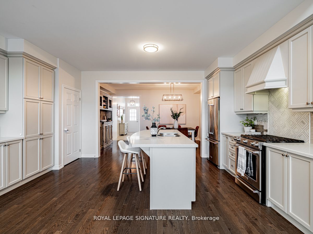 70 Leaden Hall Dr