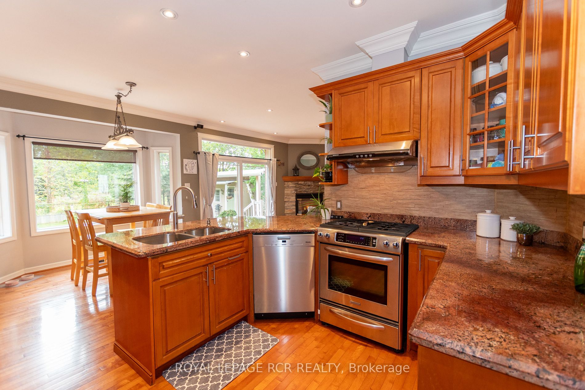 7 Rogers Rd