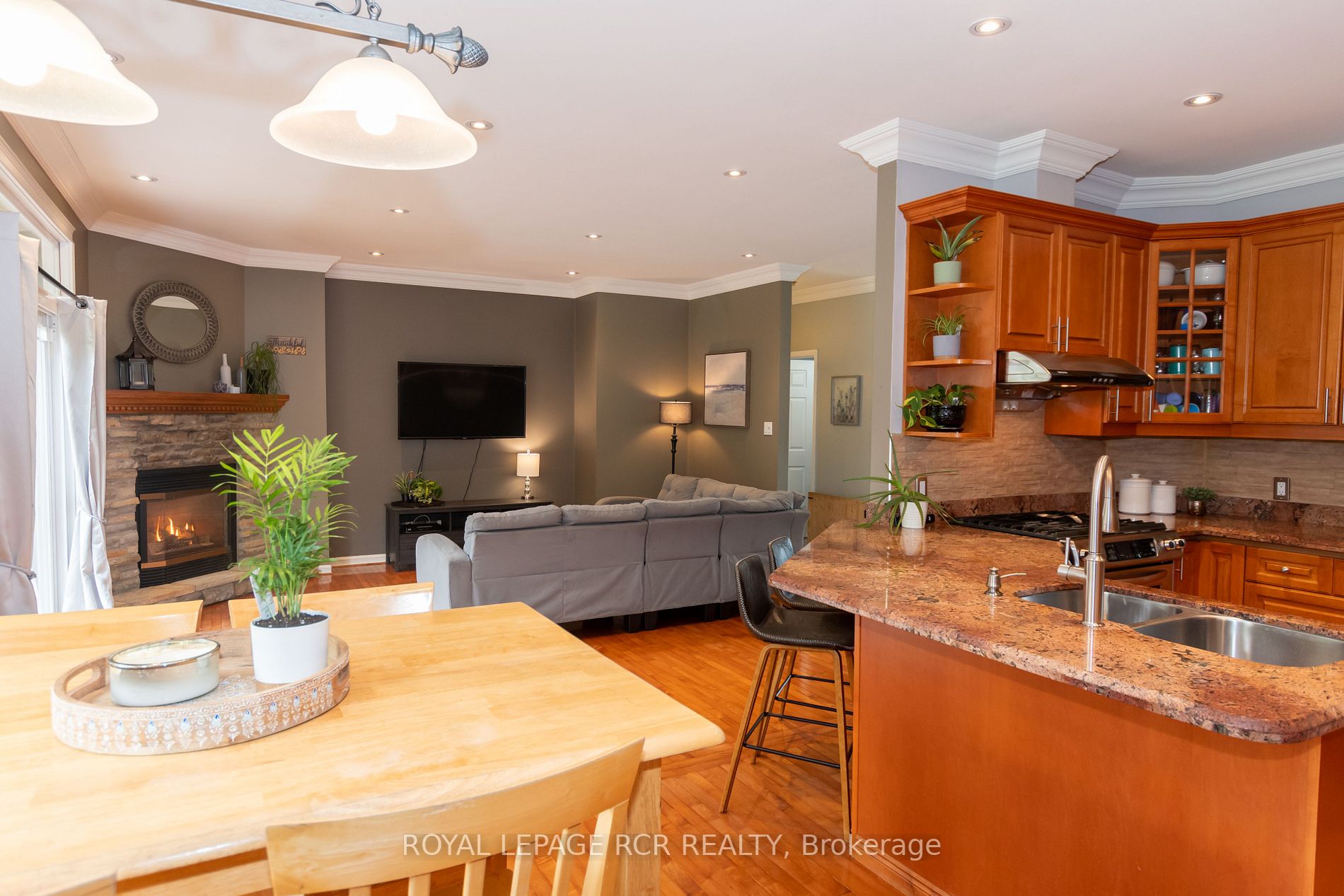 7 Rogers Rd
