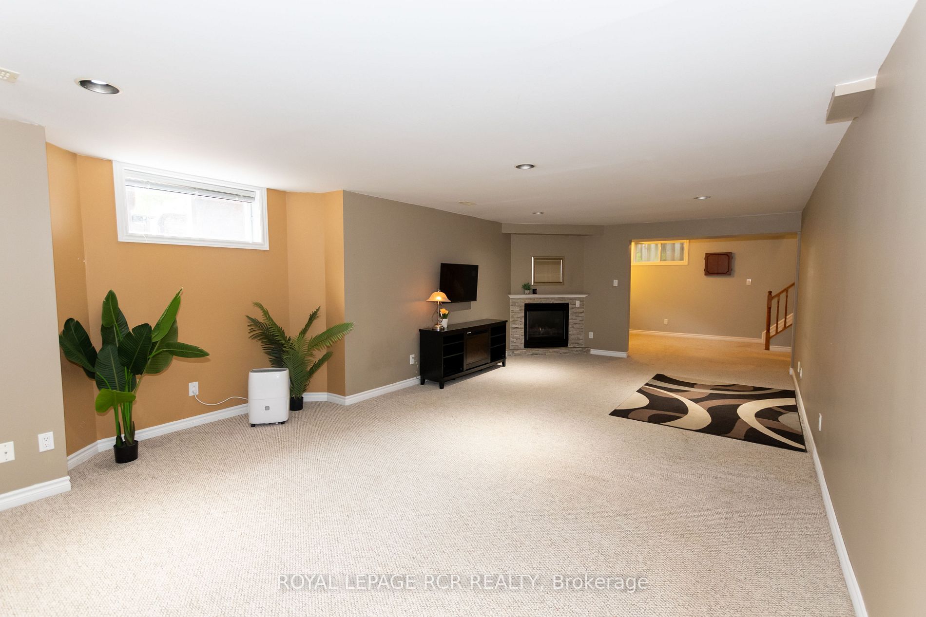 7 Rogers Rd