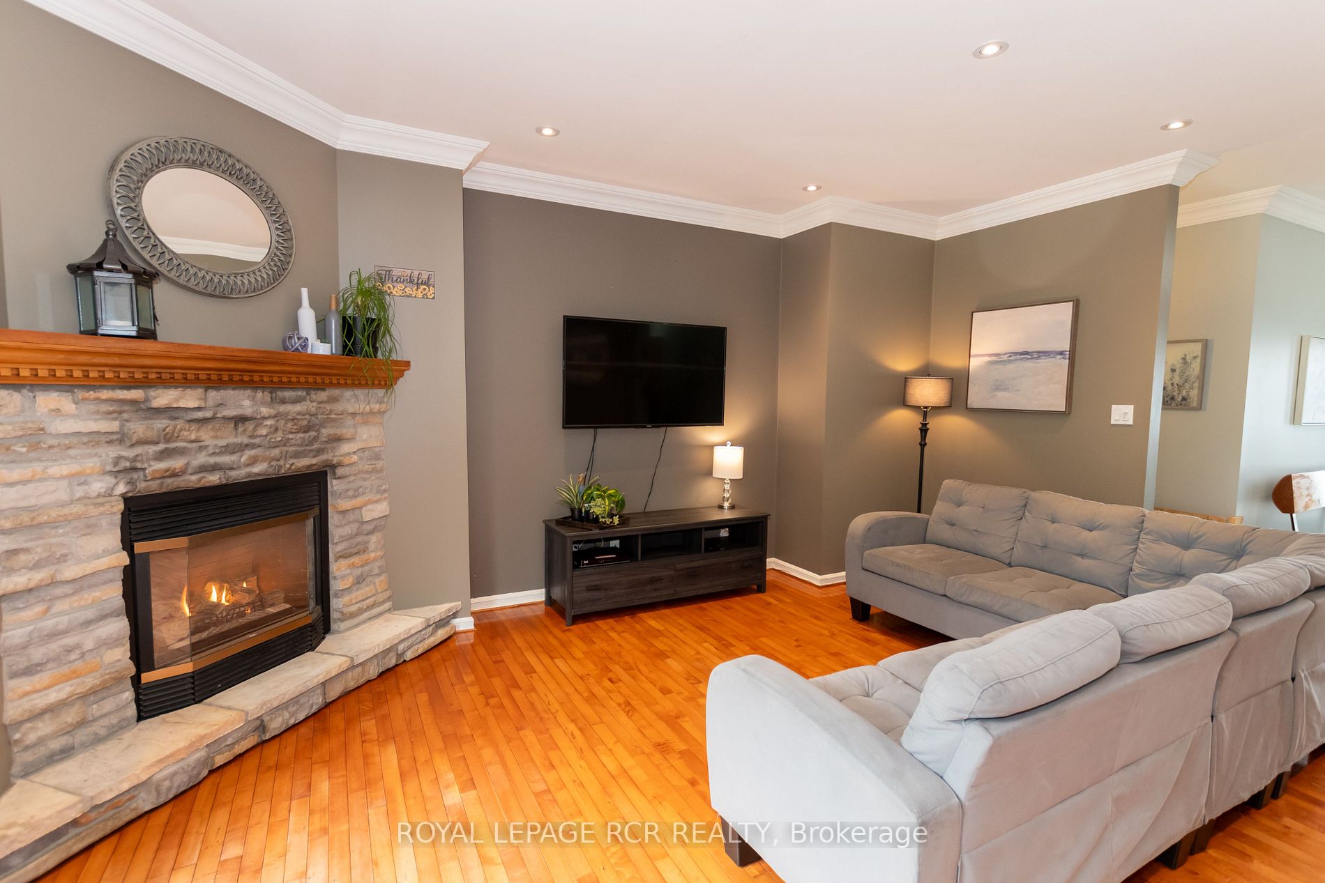 7 Rogers Rd