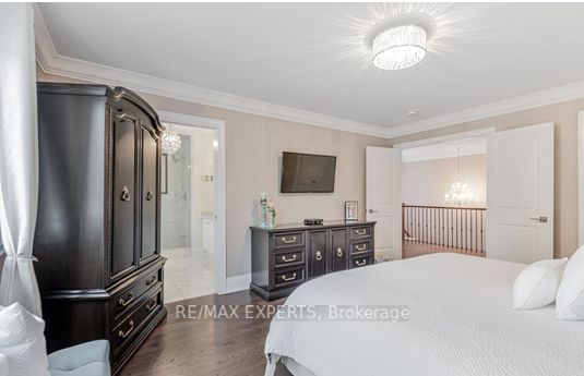 167 Chelsea Cres