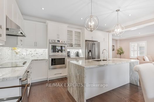 167 Chelsea Cres