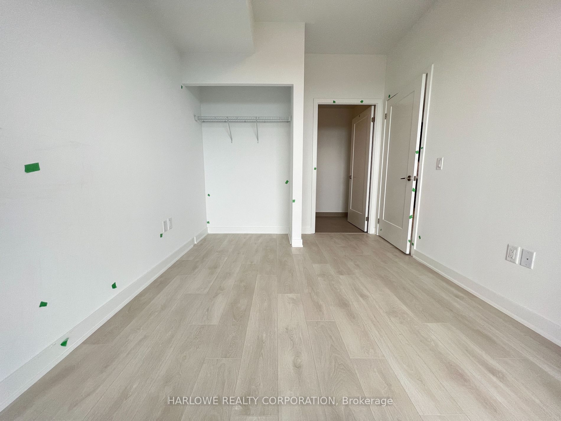 105 Oneida Crescent, #2706