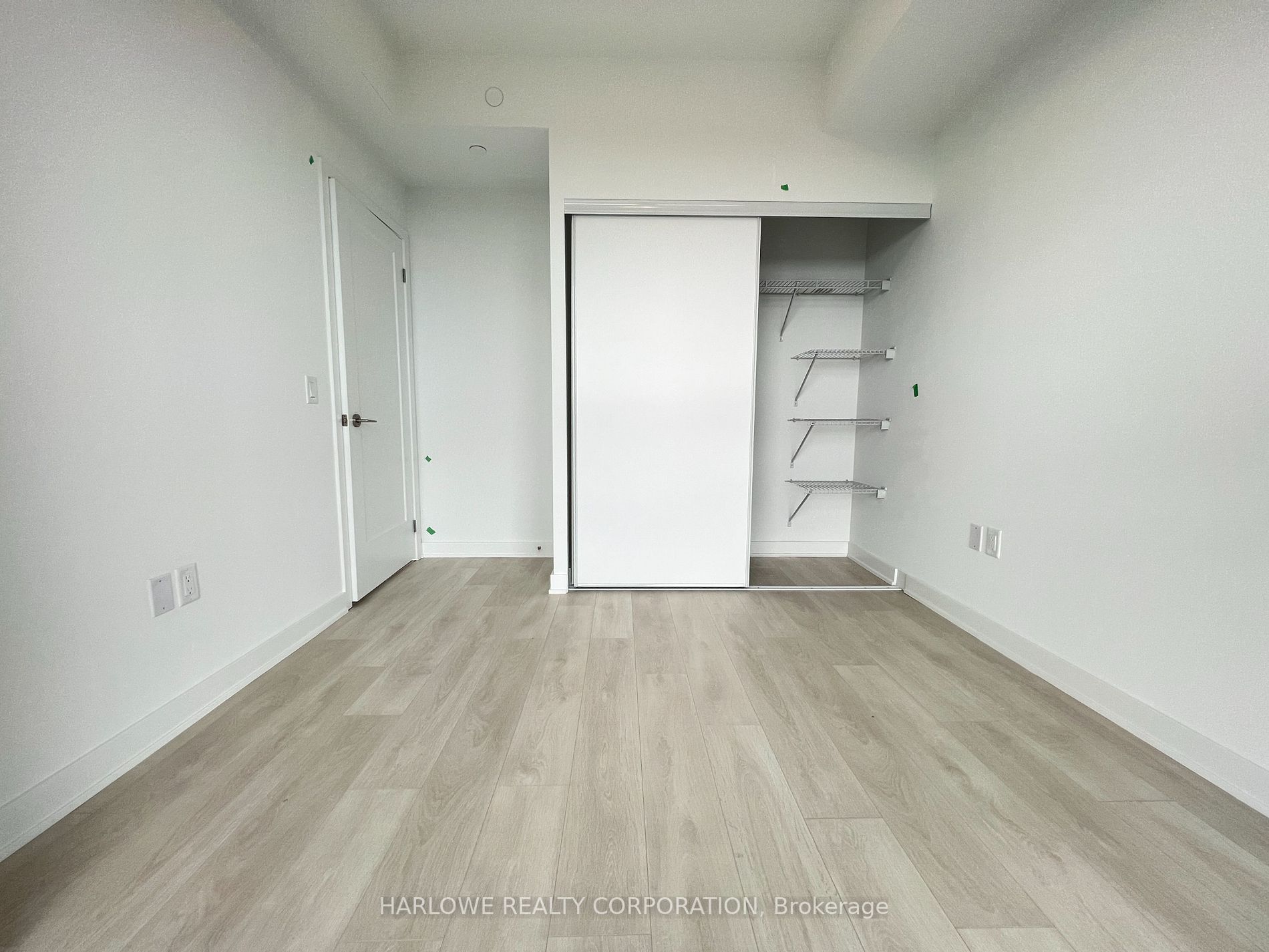 105 Oneida Crescent, #2706