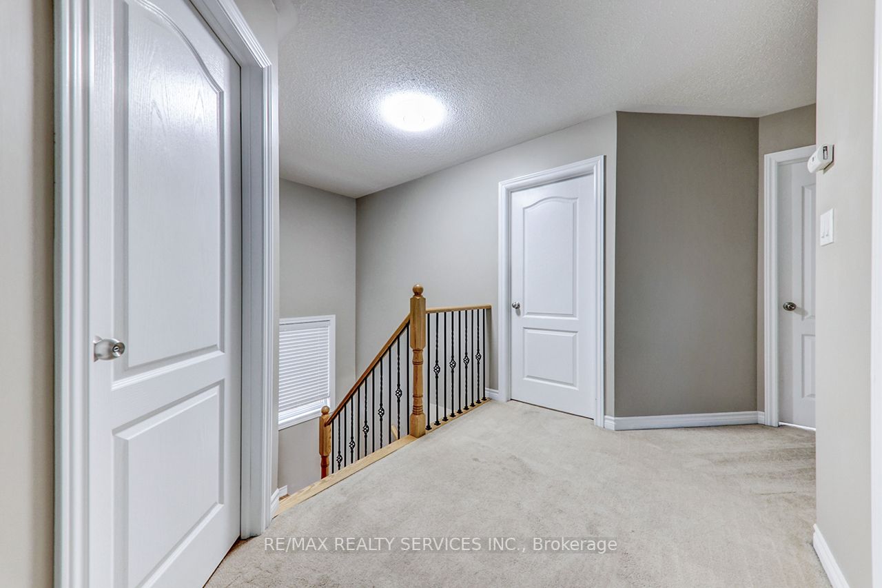 2179 Dawson Crescent