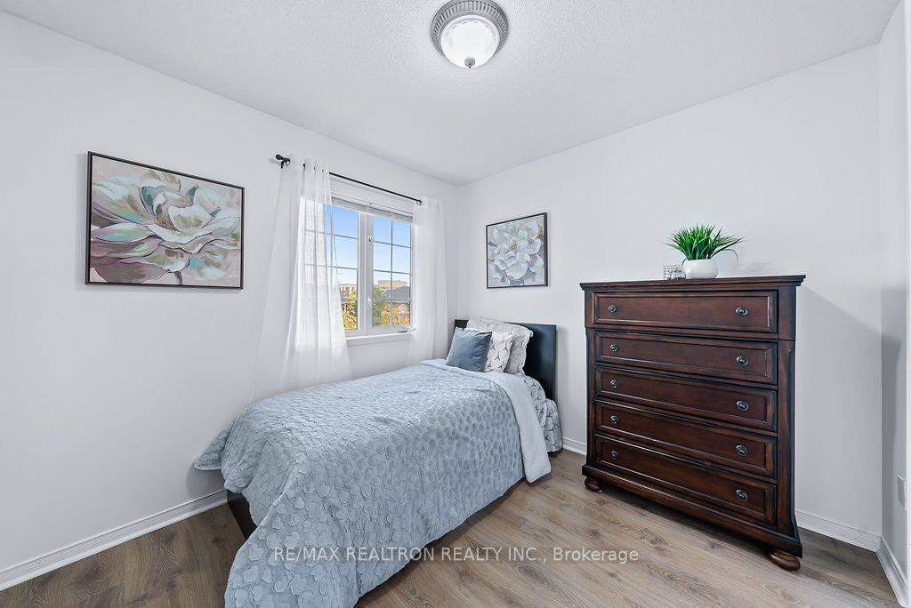 10 Old Colony Road, #22