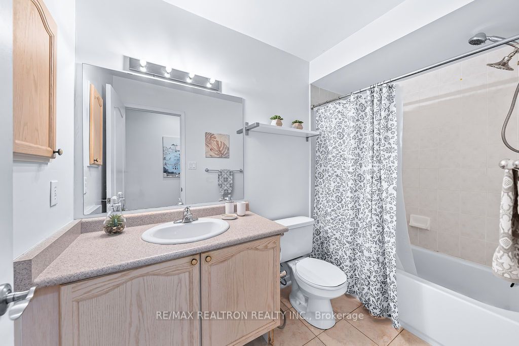 10 Old Colony Road, #22