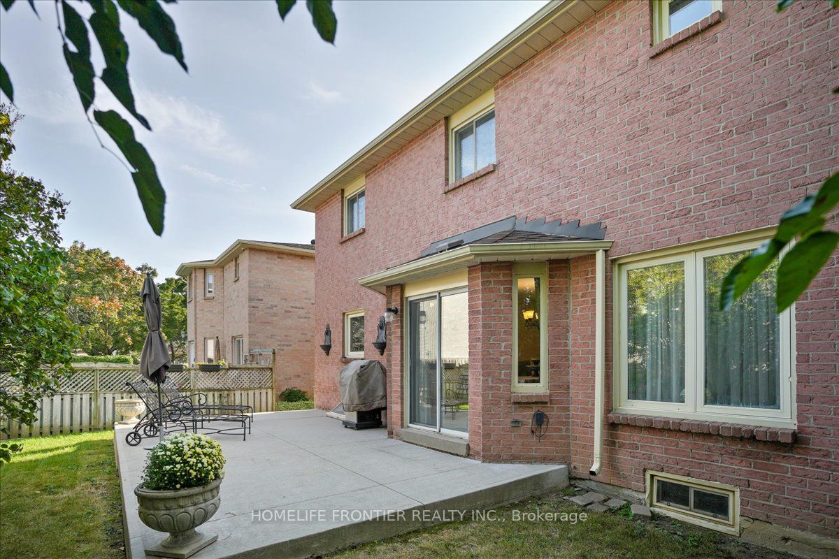 3 Pickett Crescent