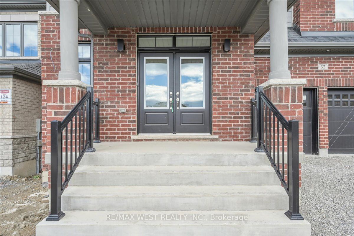 32 Plank Rd