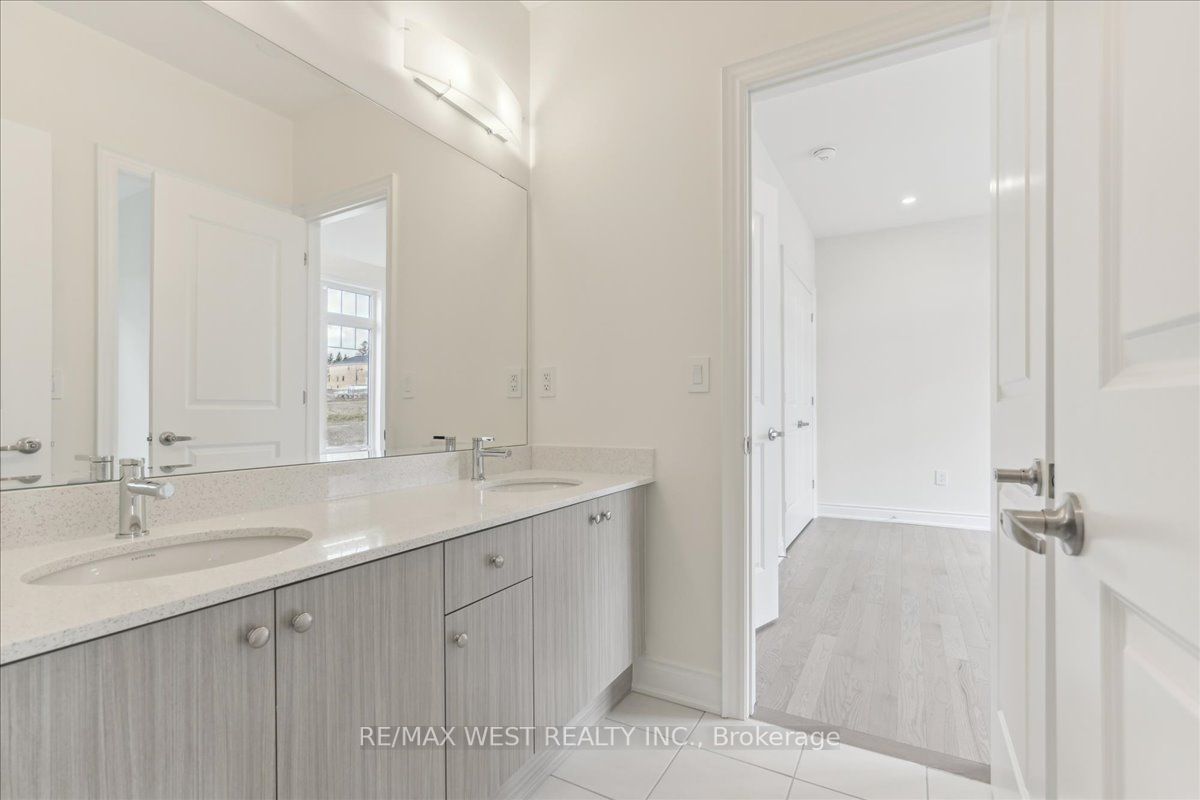 32 Plank Rd