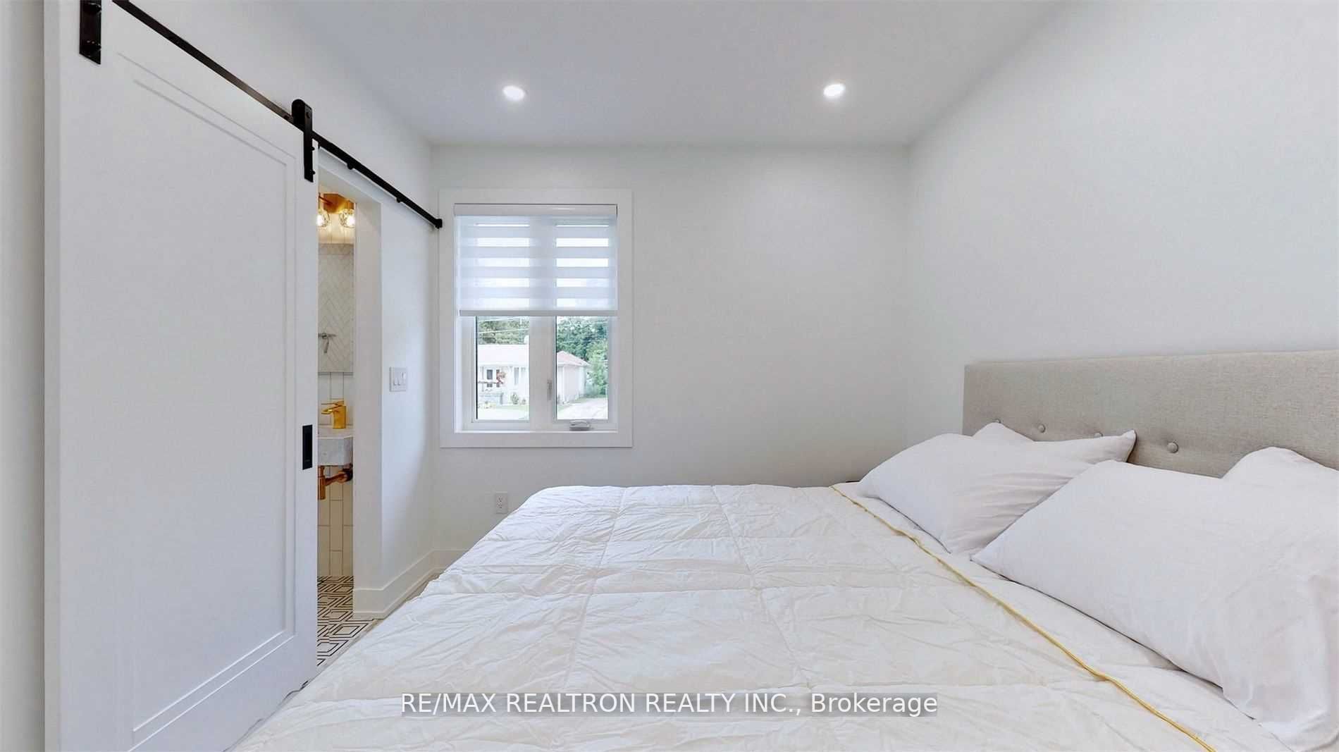 111 Evahill Cres