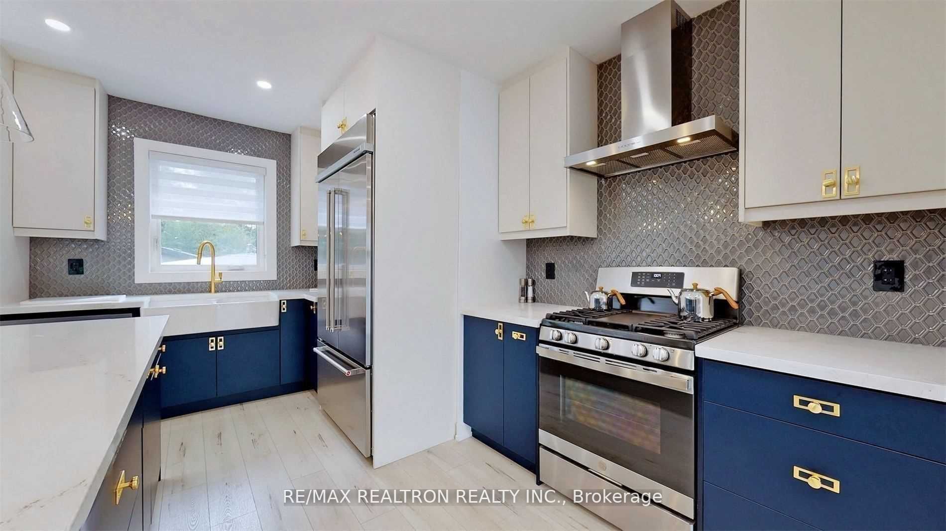 111 Evahill Cres