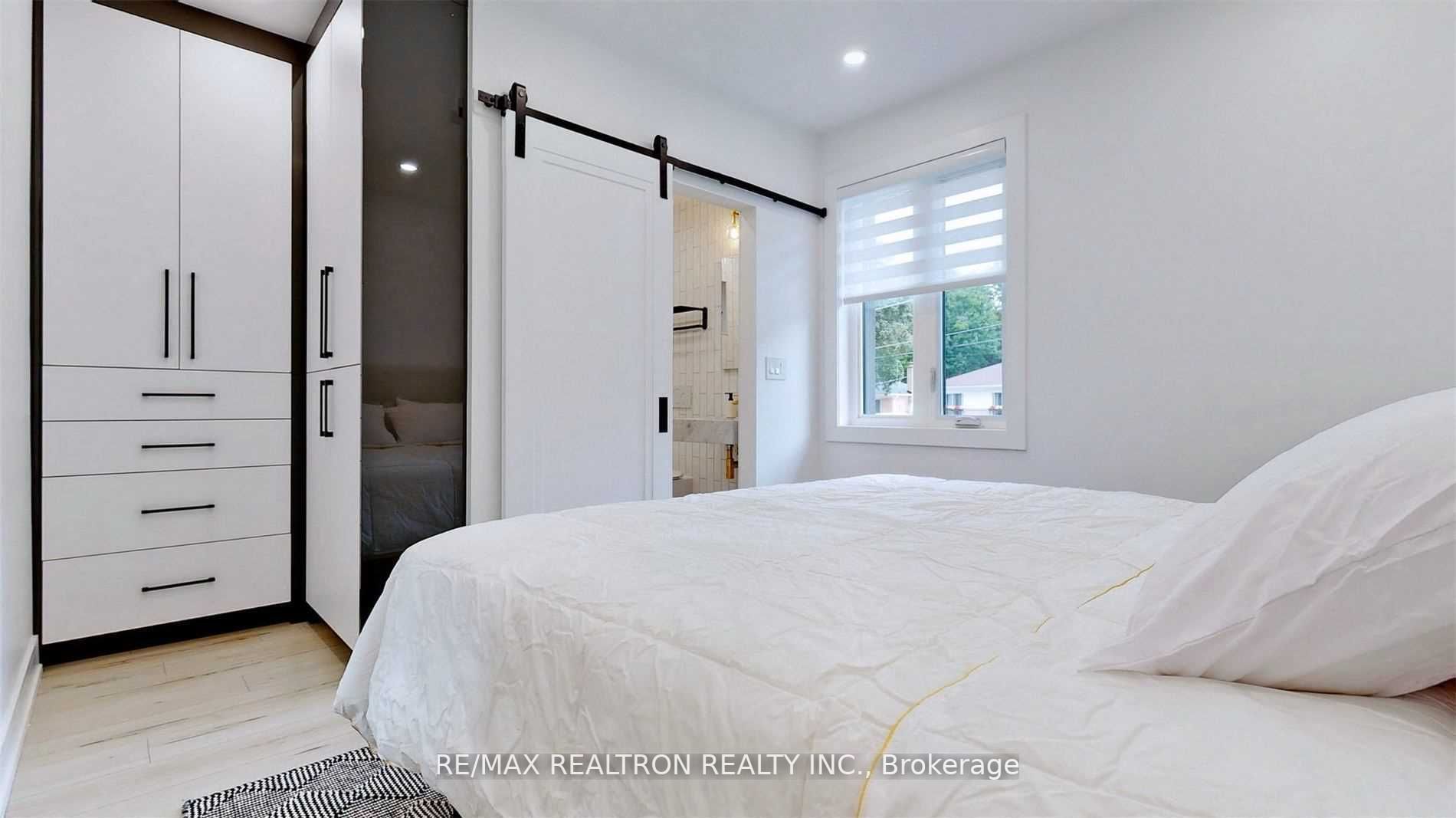 111 Evahill Cres