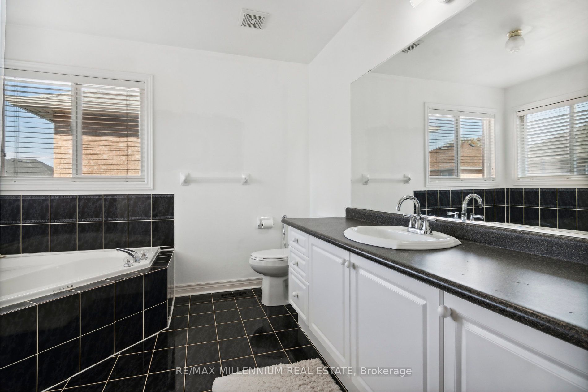 26 Keegan Cres