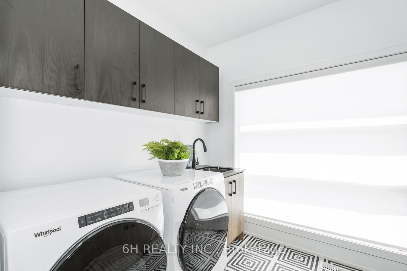 32 Mckean Dr