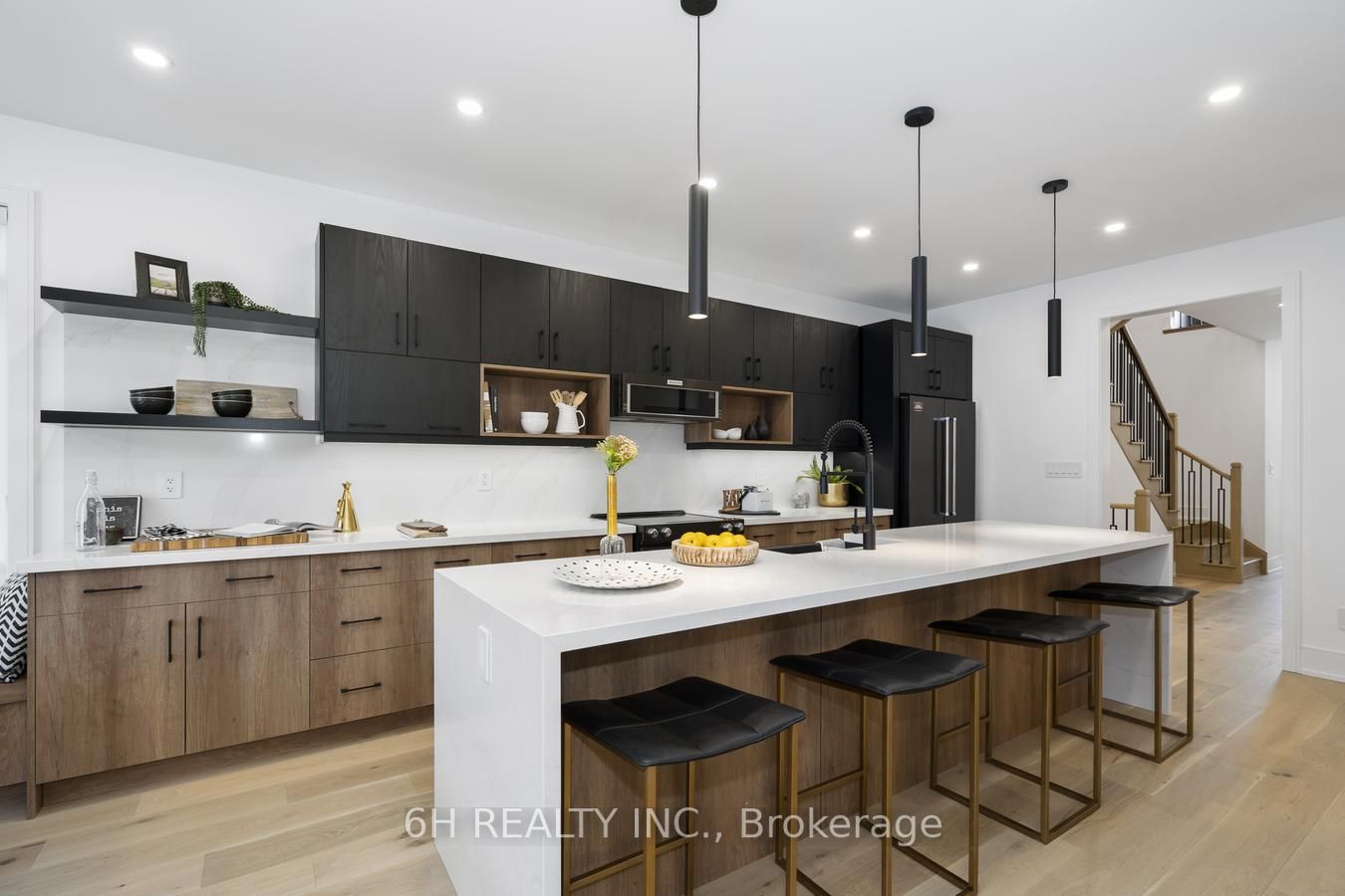 32 Mckean Dr