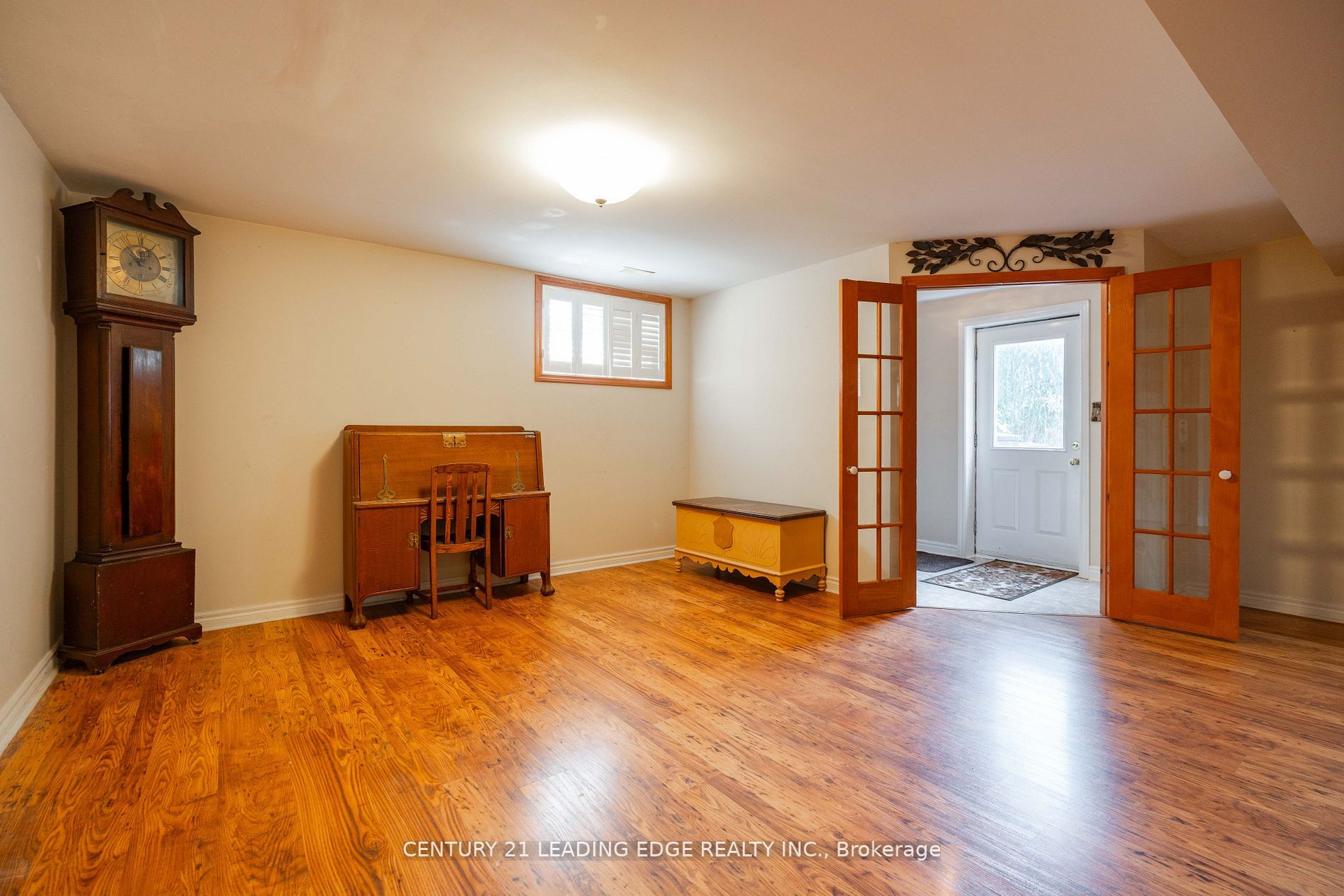 10 Lapier St