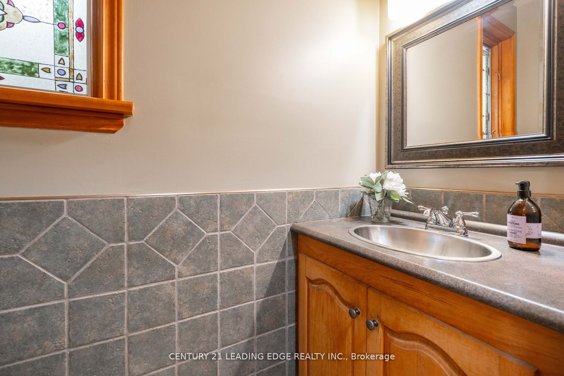 10 Lapier St