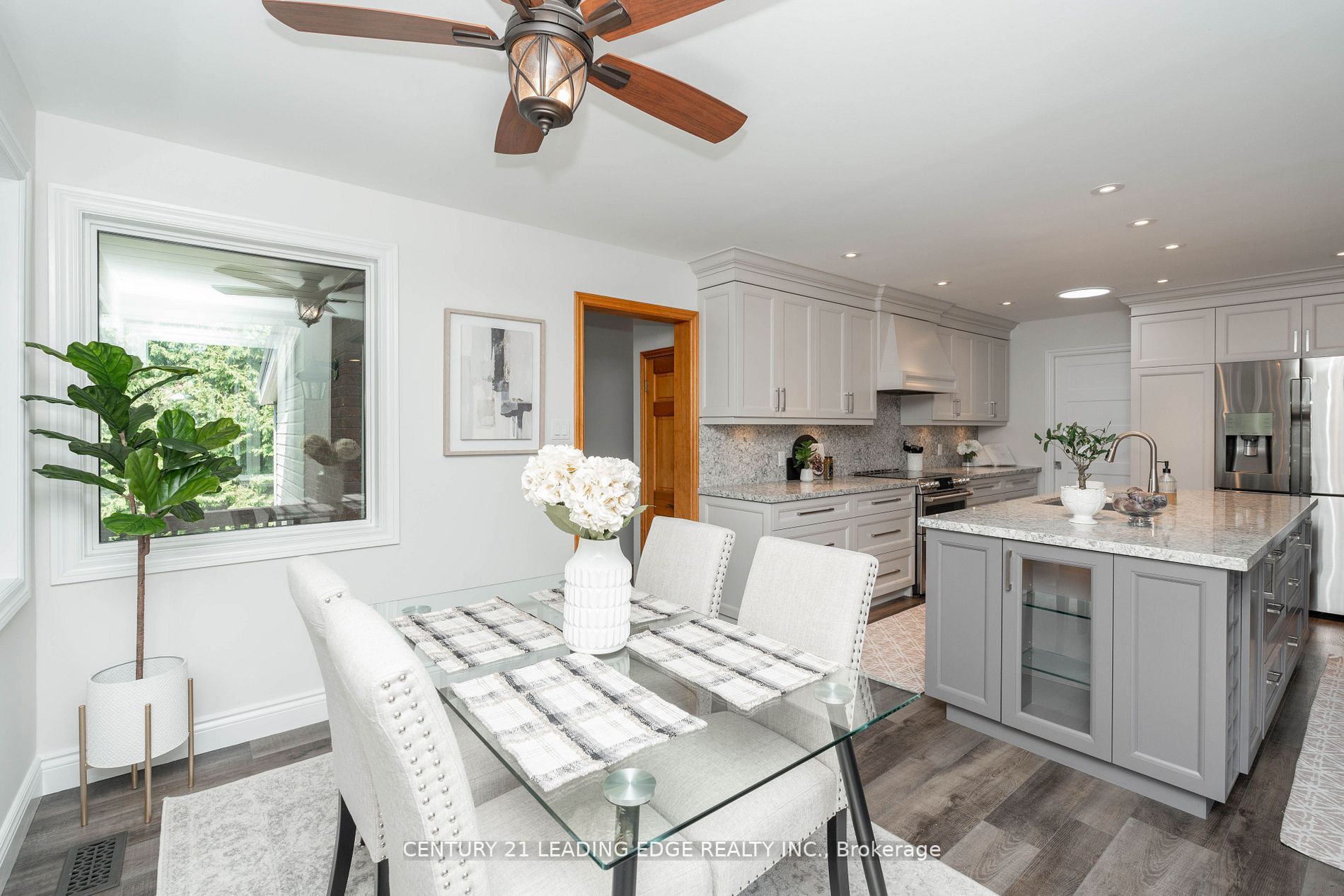 10 Lapier St