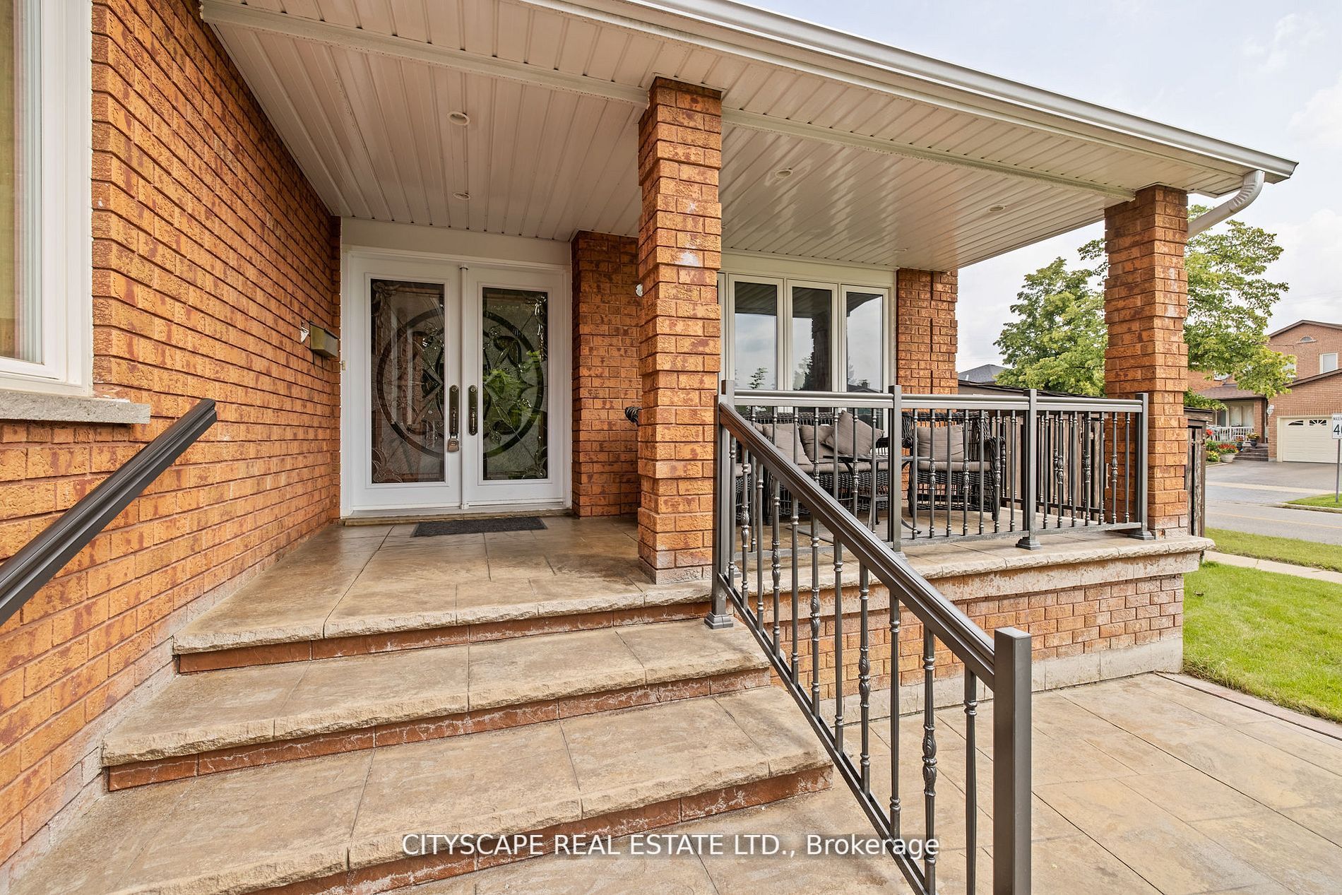 504 Forest Dr