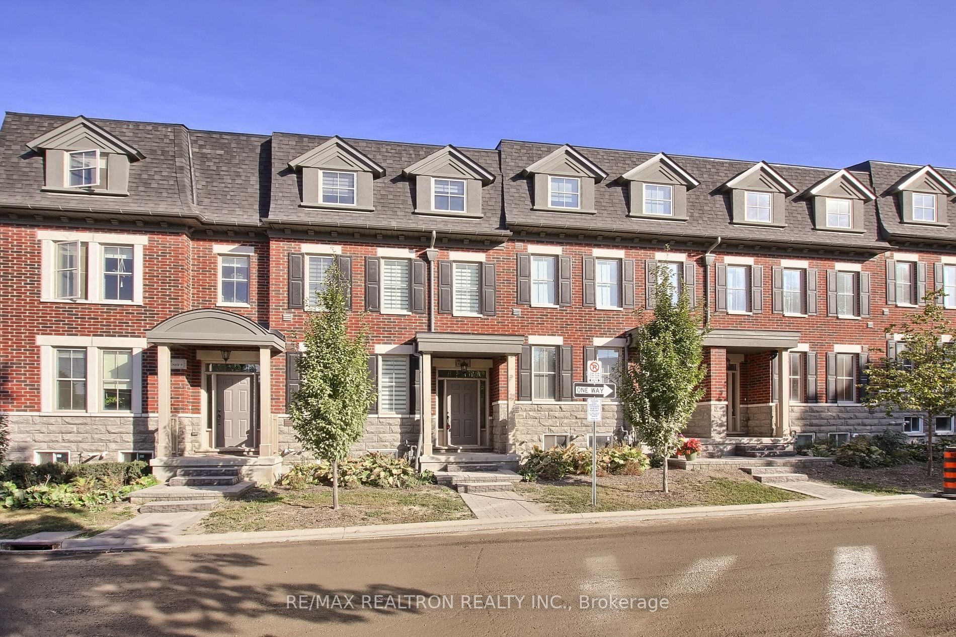 8 Church St, #6