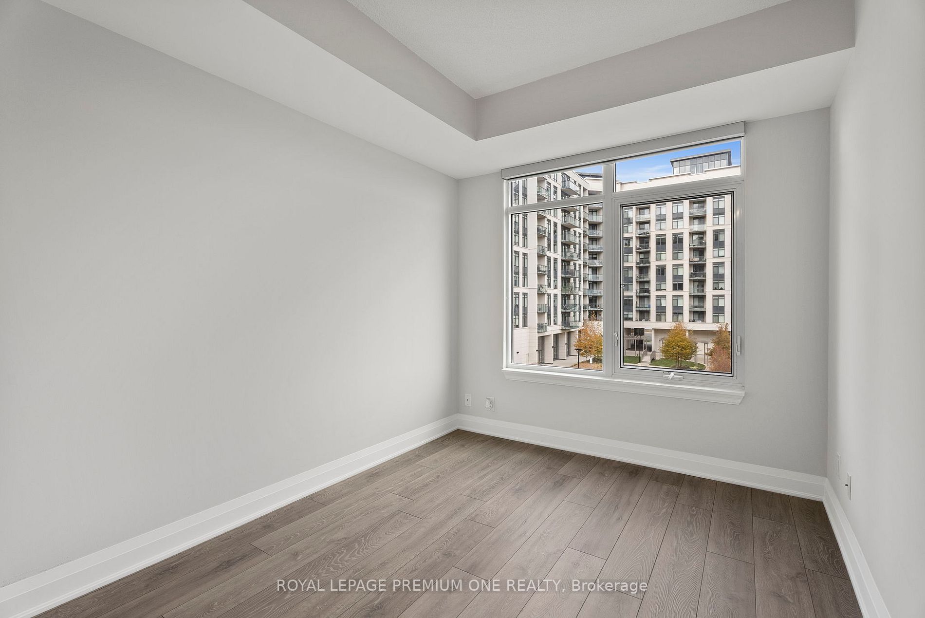 24 Woodstream Blvd, #310