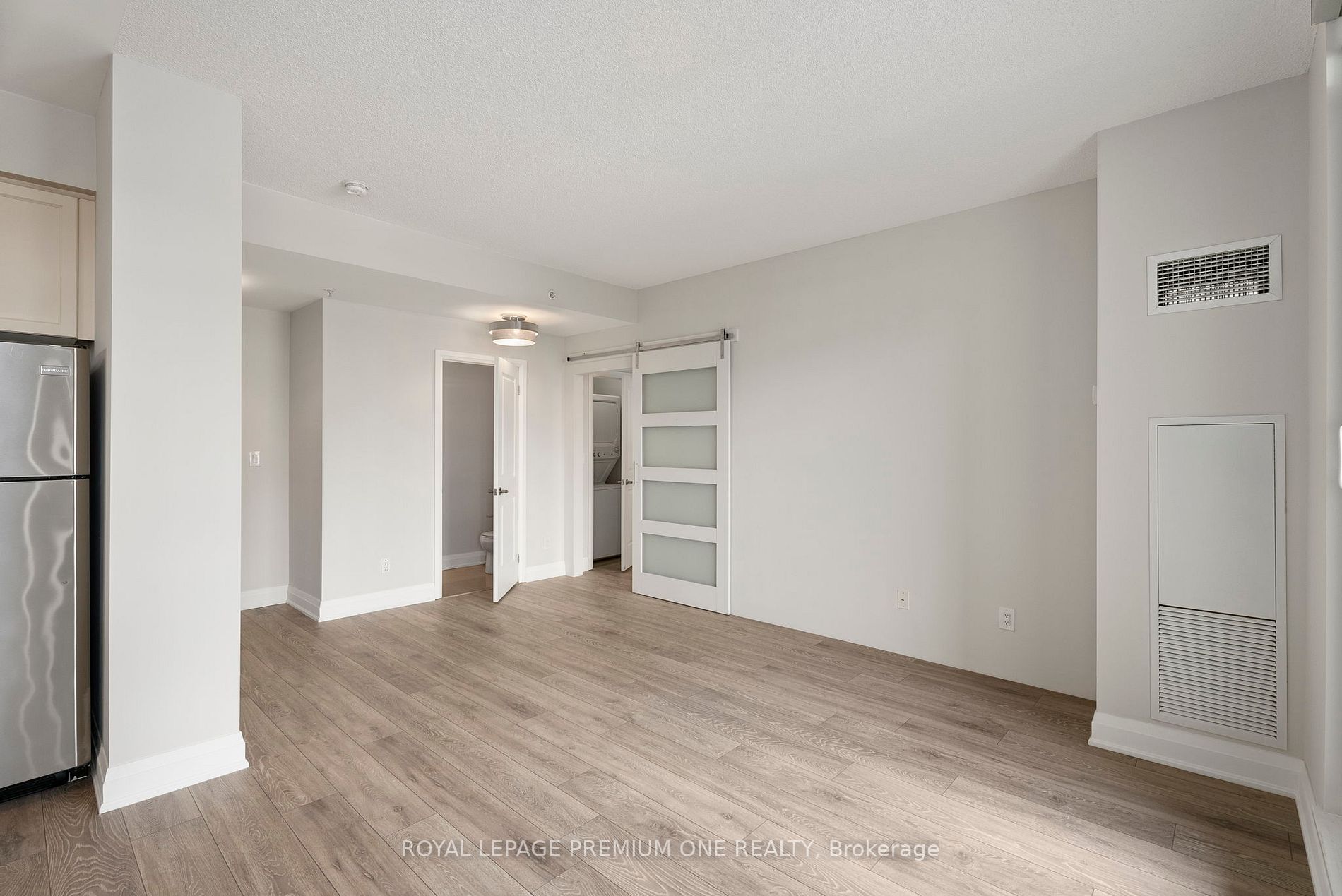 24 Woodstream Blvd, #310