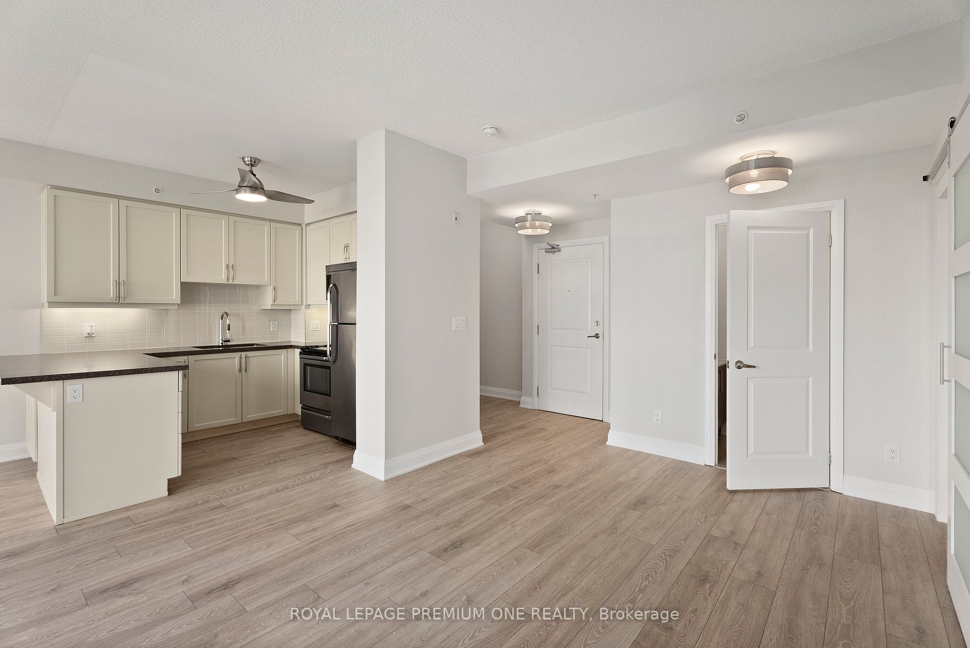 24 Woodstream Blvd, #310
