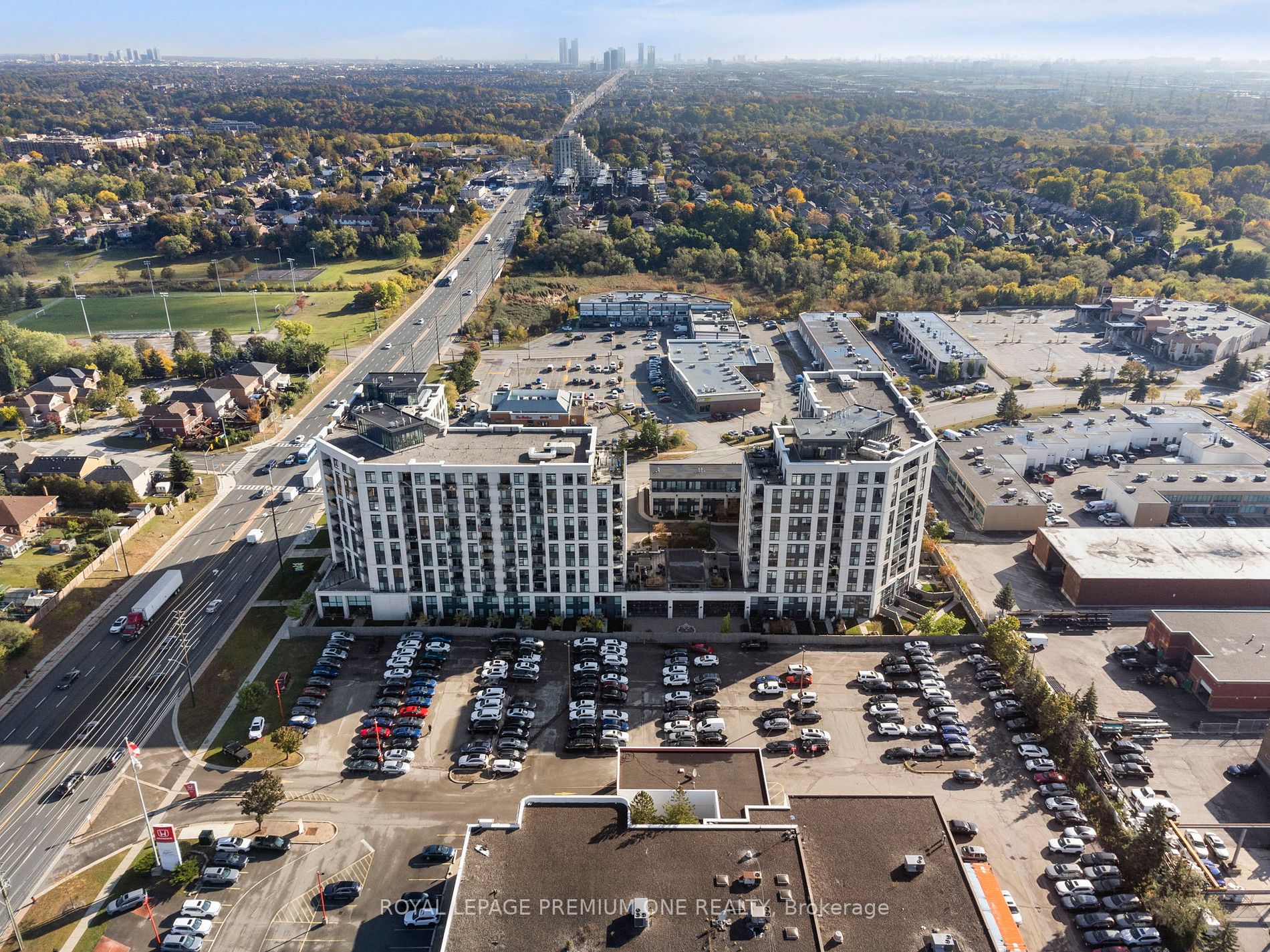 24 Woodstream Blvd, #310