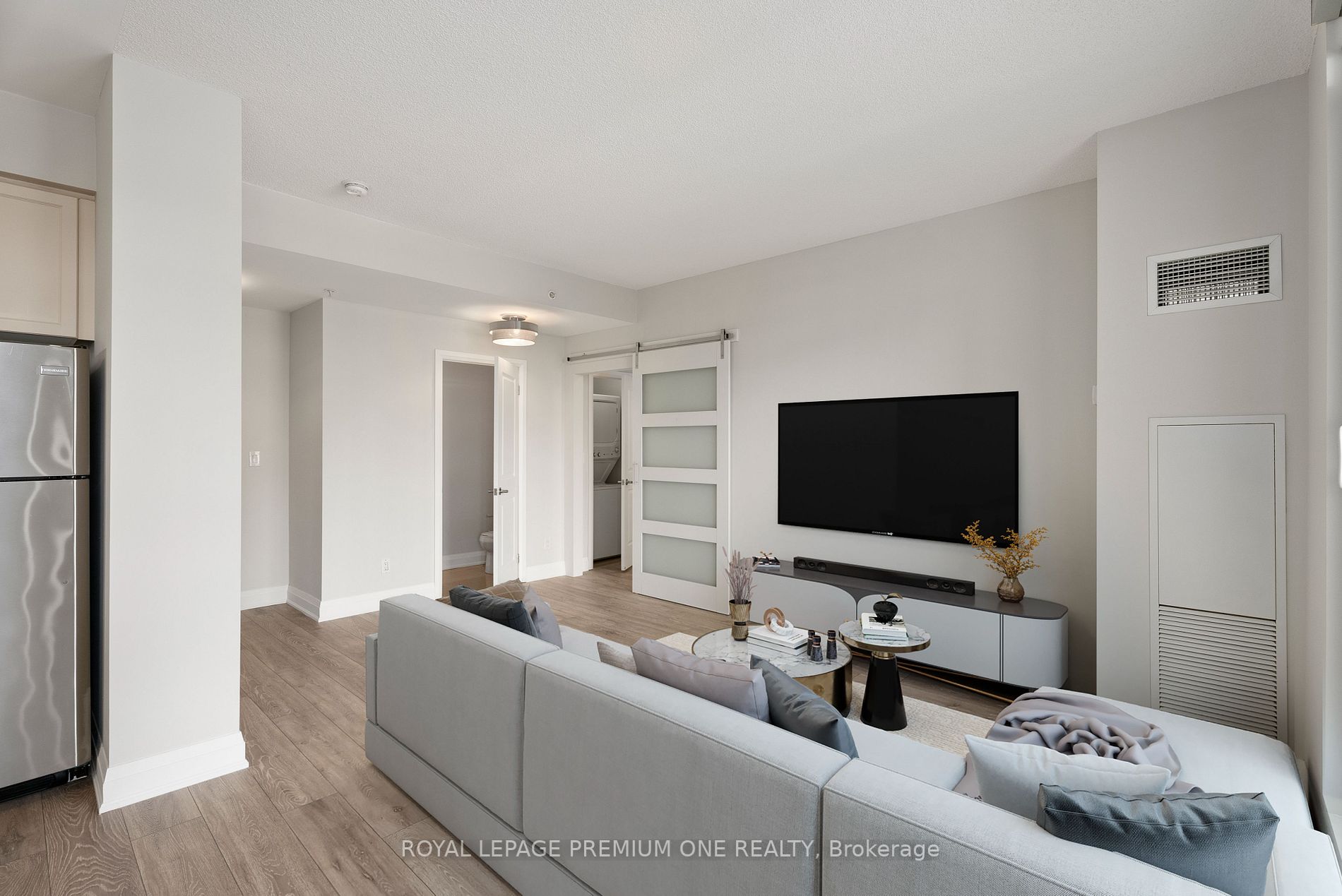 24 Woodstream Blvd, #310
