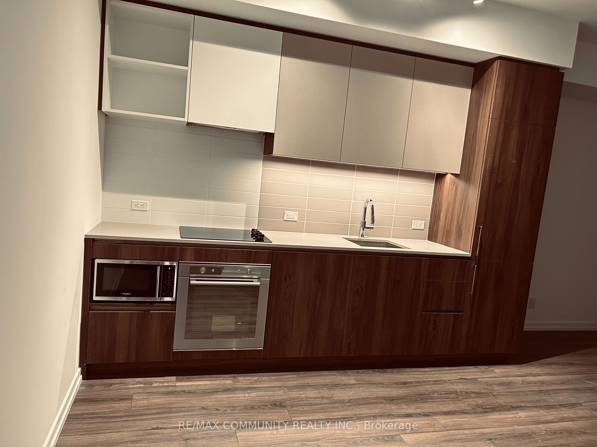 7890 Jane Street, #5111