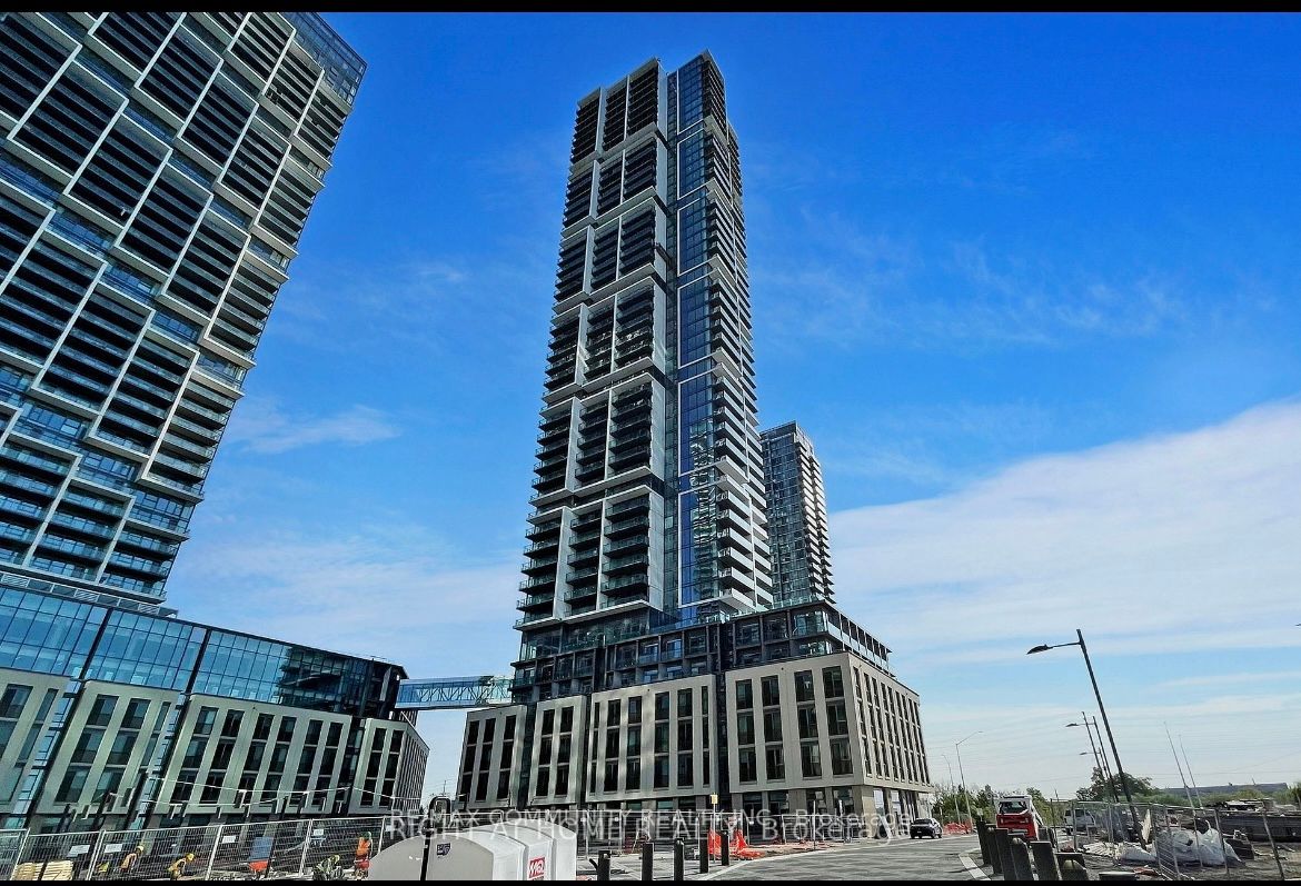 7890 Jane Street, #5111