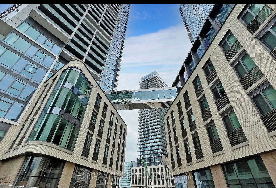 7890 Jane Street, #5111
