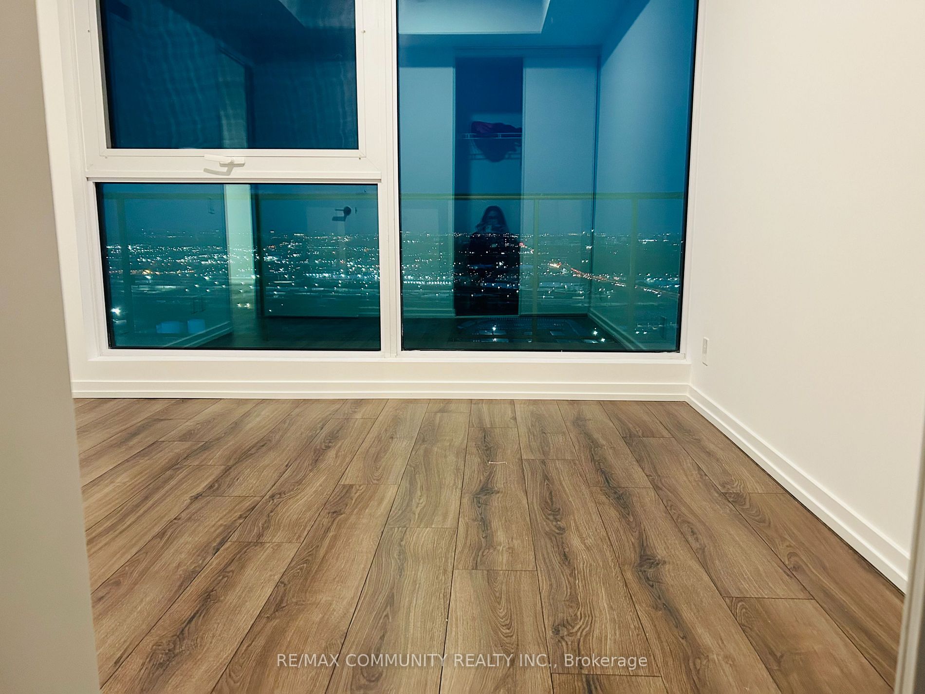 7890 Jane Street, #5111