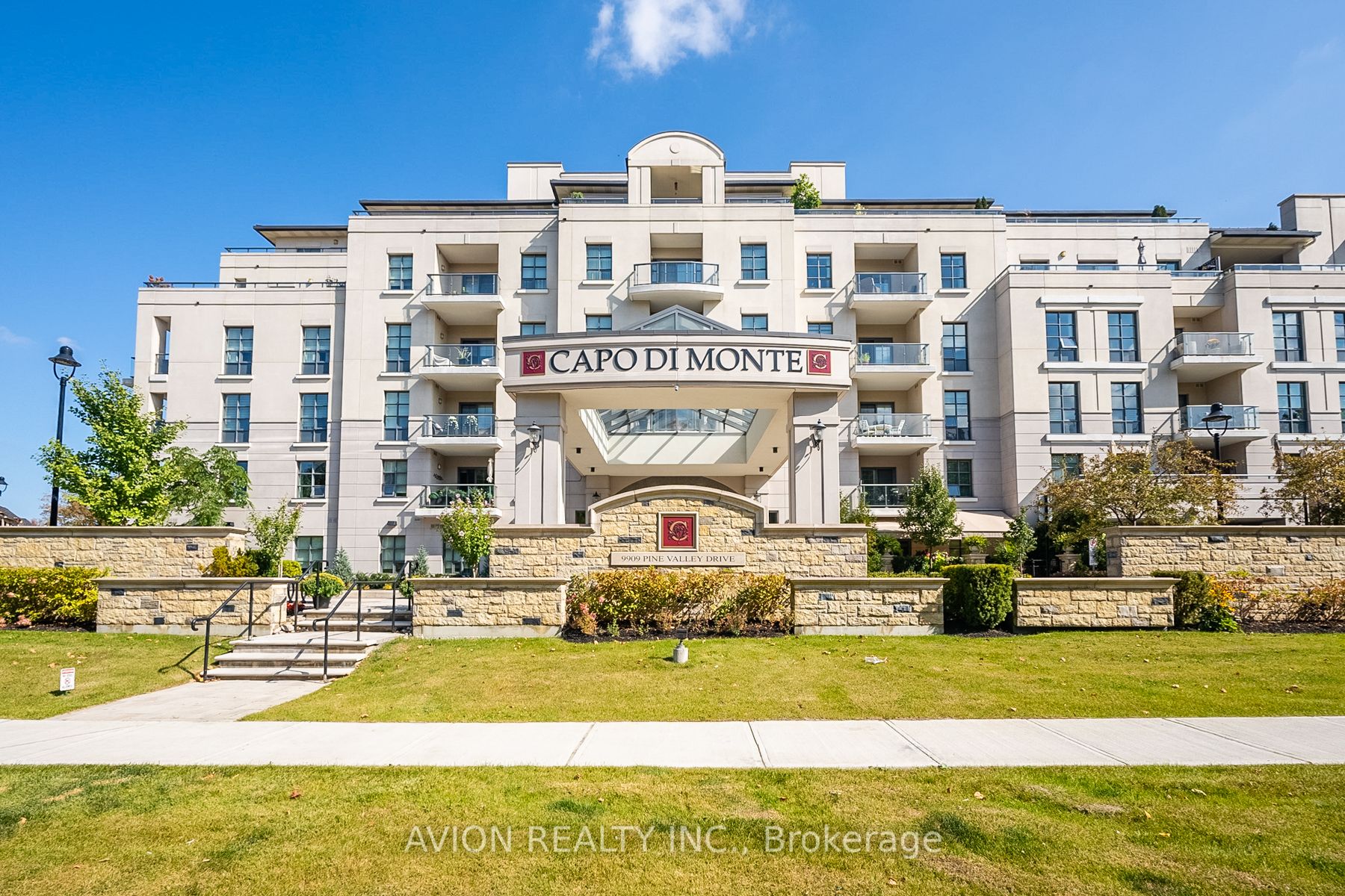 9909 Pine Valley Dr, #215