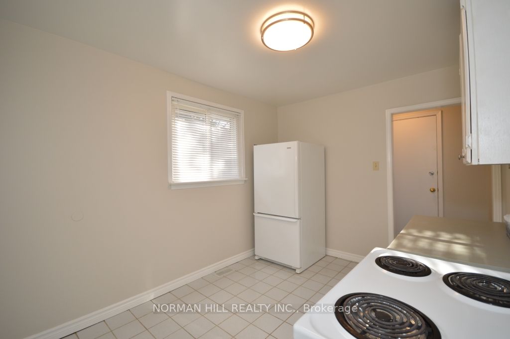 158 Cherrywood Dr, #Upper