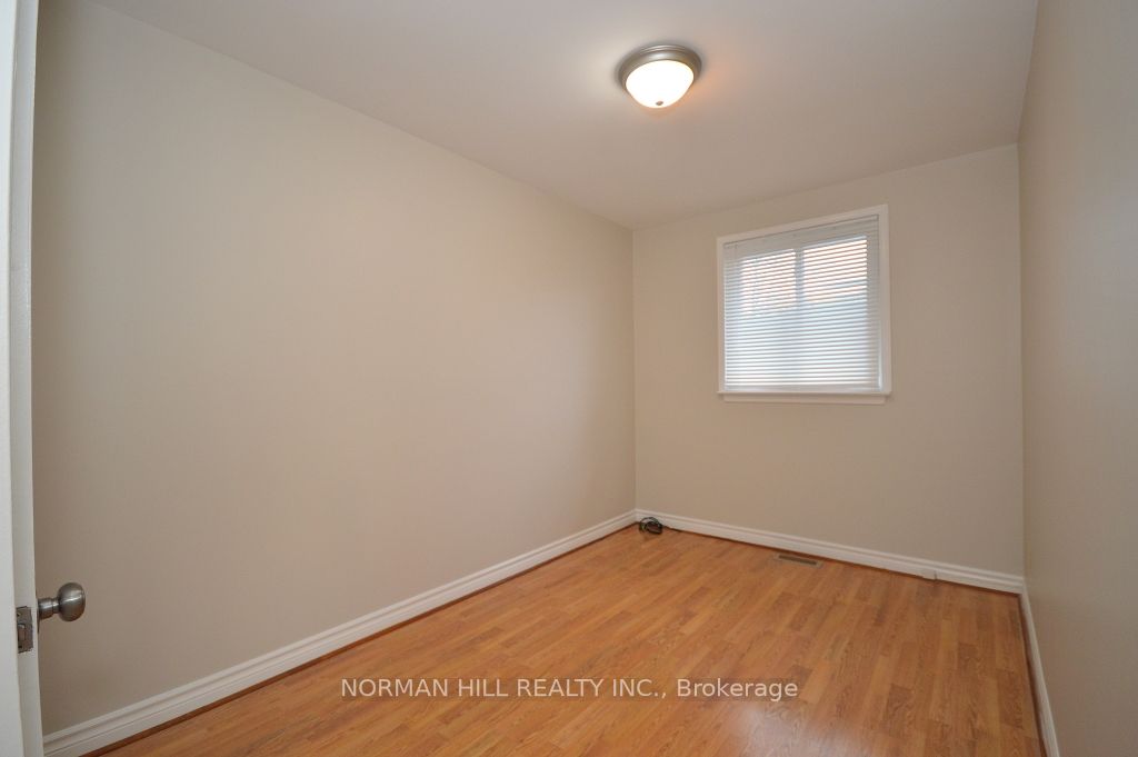 158 Cherrywood Dr, #Upper