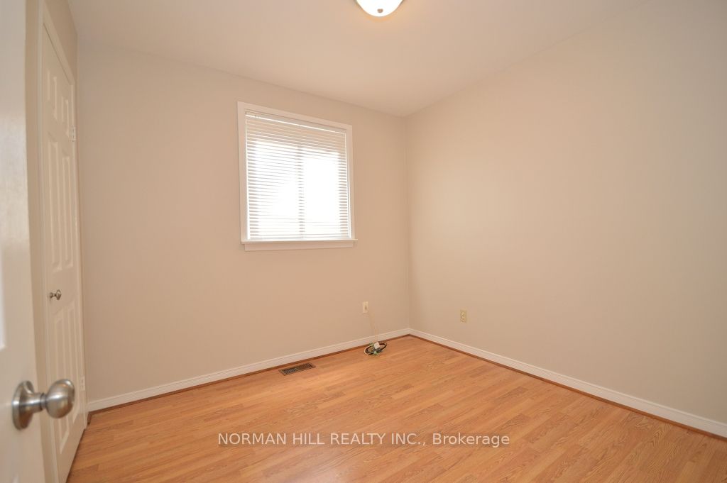 158 Cherrywood Dr, #Upper
