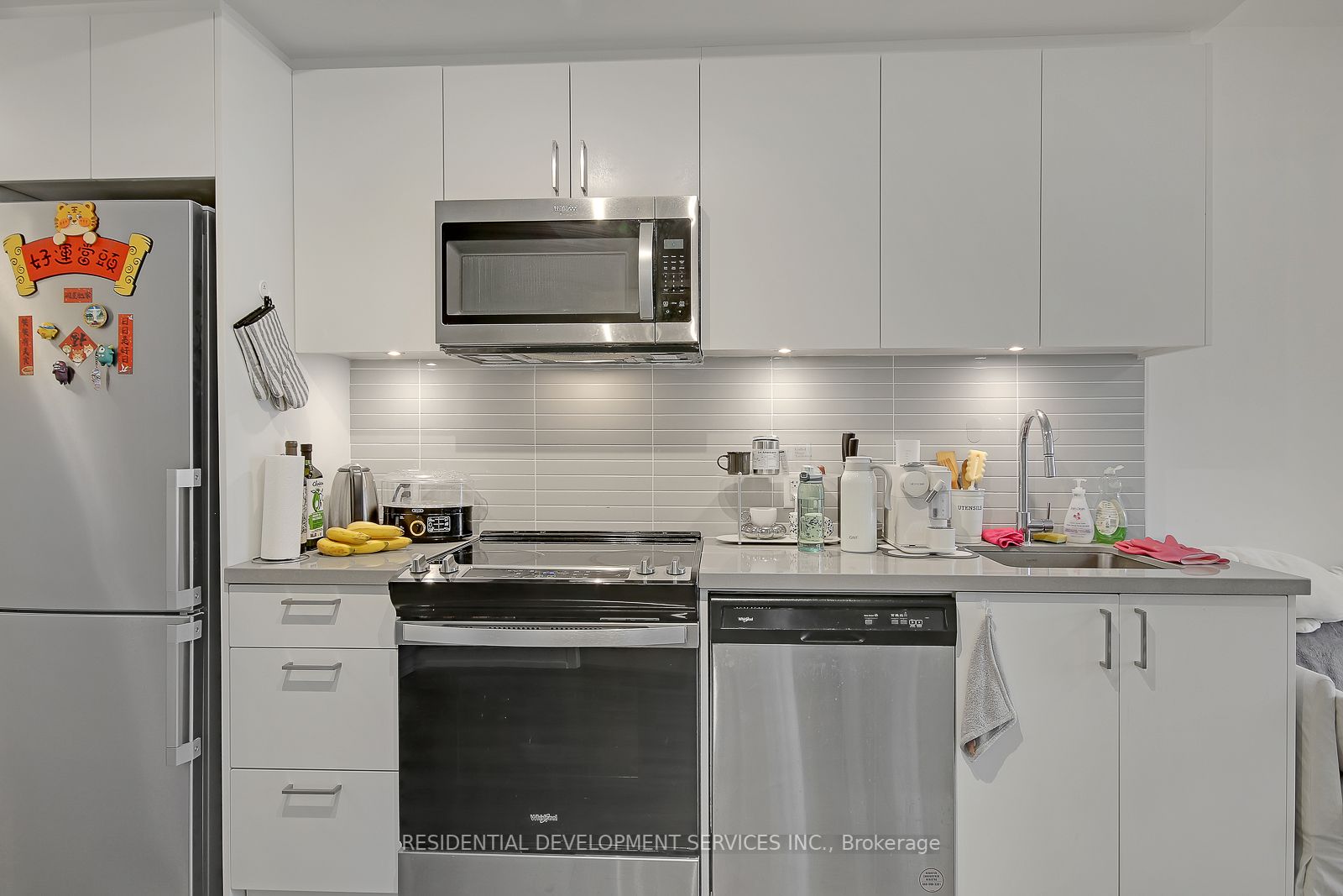 8868 Yonge Street, #816E